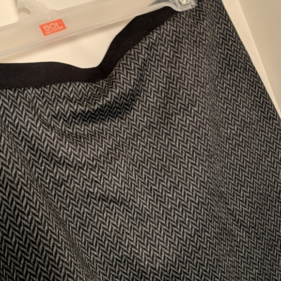 New professional type skirt - Picture 4 of 5